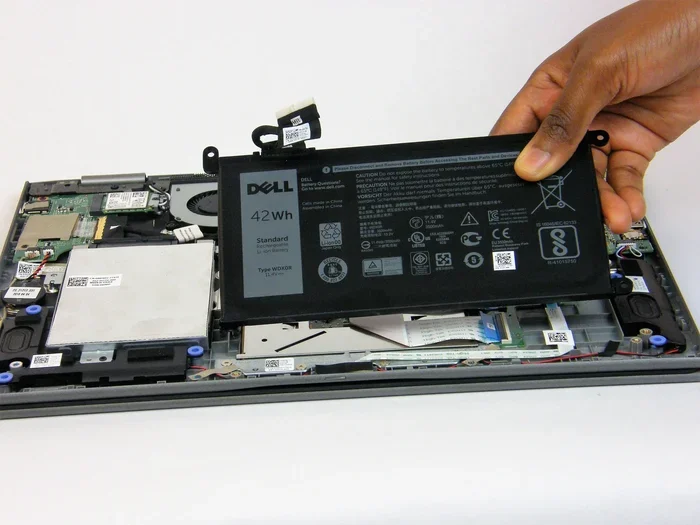 Can A Battery Be Replaced In A Dell Laptop By Yourself